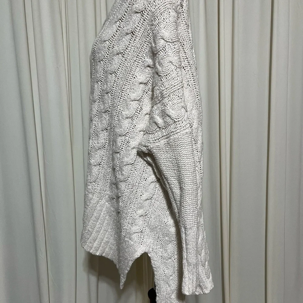 Free People Cream Cable Knit V-Neck Batwing Tunic Sweater - Picture 6 of 7